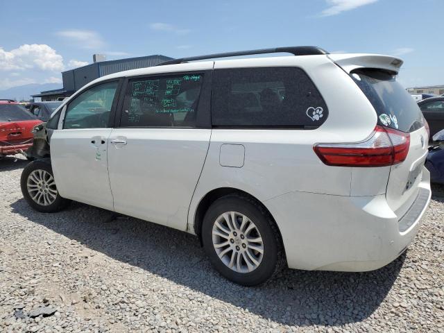 5TDYZ3DC2HS774516 Toyota SIENNA XLE