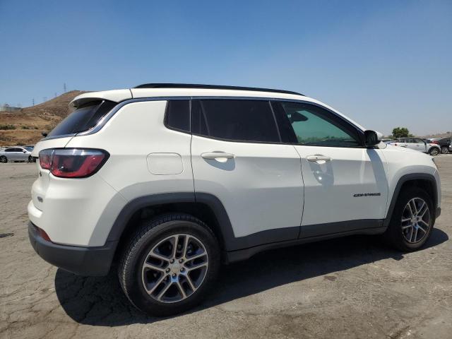 3C4NJCBB5JT339473 Jeep Compass Latitude