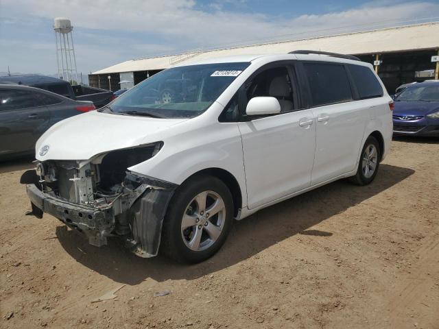 2016 Toyota Sienna LE