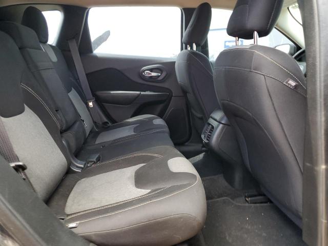 1C4PJMAB0FW659852 Jeep Cherokee Sport