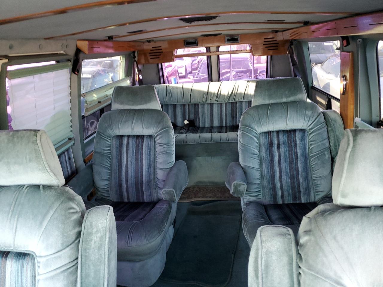 2B6HB21Y5NK100991 1992 Dodge Ram Van B250