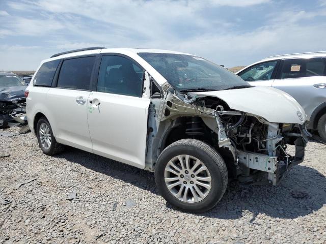 5TDYZ3DC2HS774516 Toyota SIENNA XLE