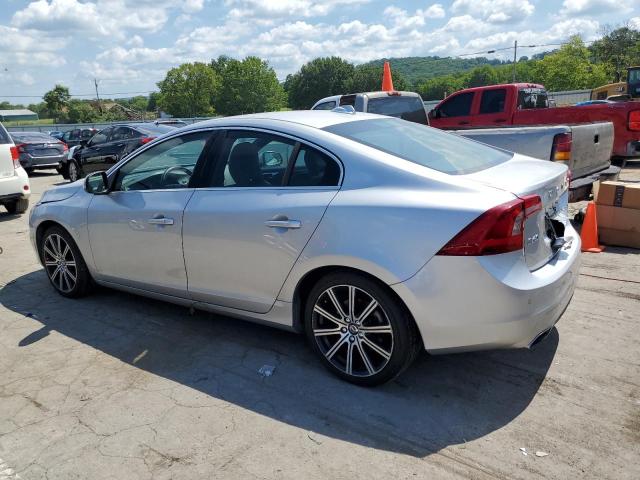 YV149MFM4F2354006 Volvo S60 Platinum
