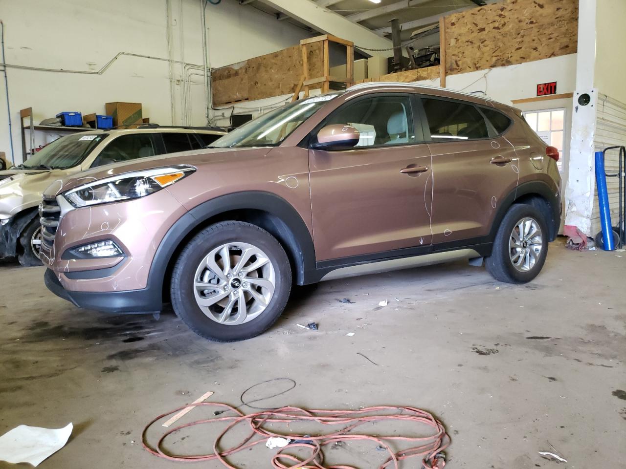 KM8J3CA40HU260767 HYUNDAI TUSCON 2017