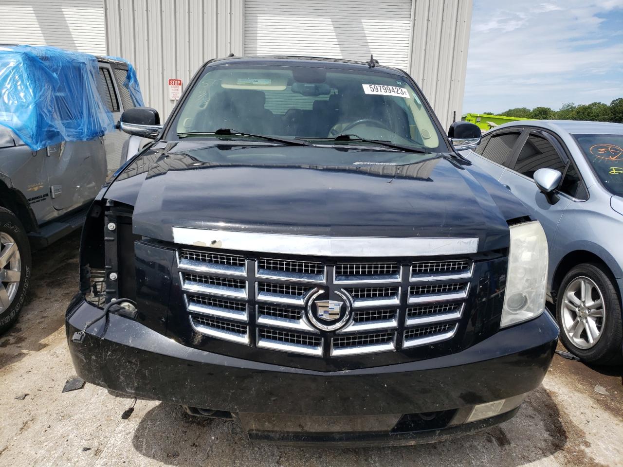 1GYUKBEF3AR136800 2010 Cadillac Escalade Luxury