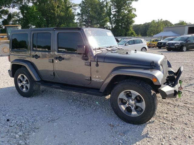 1C4BJWEG3HL738268 Jeep Wrangler Unlimited Sahara