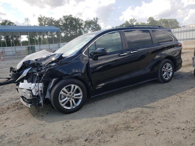 2021 Toyota Sienna XSE