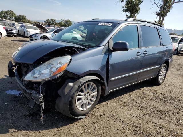 2010 Toyota Sienna XLE