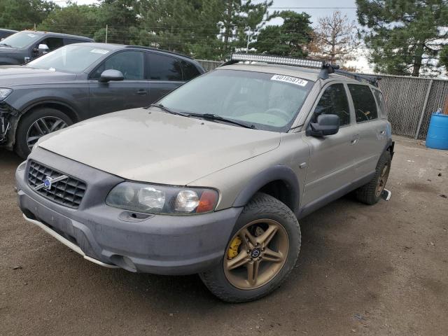 2004 Volvo XC70 