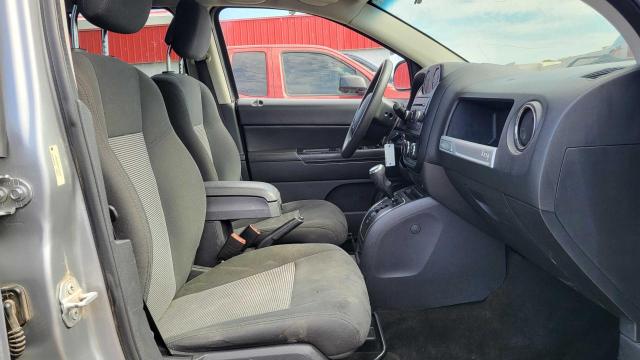1C4NJDBB3FD183372 Jeep Compass Sport