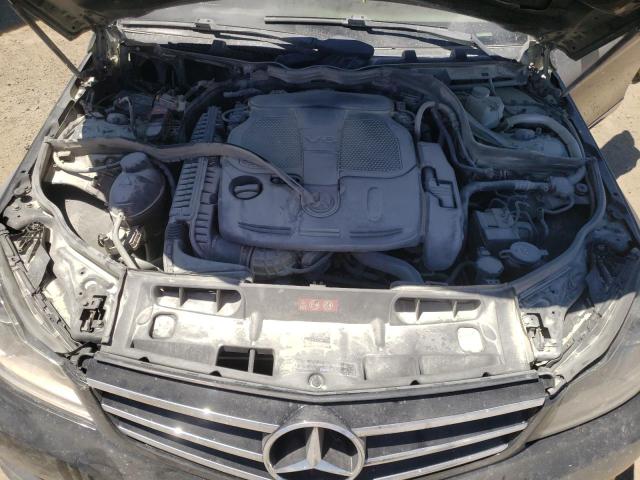 WDDGF8AB4ER323262 Mercedes-Benz C 300 4matic