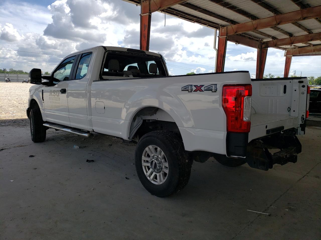 VIN: 1FD8X3B63HEB81428 2017 FORD F350