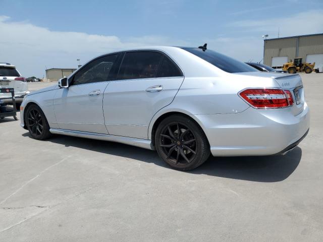 WDDHF8HB3BA321832 2011 MERCEDES-BENZ E-CLASS - Image 2