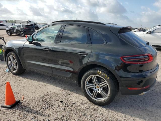 VIN WP1AA2A55JLB24593 2018 Porsche Macan no.2