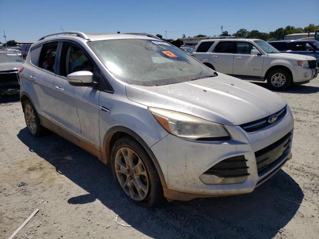 1FMCU0J94GUA15095 Ford Escape Titanium