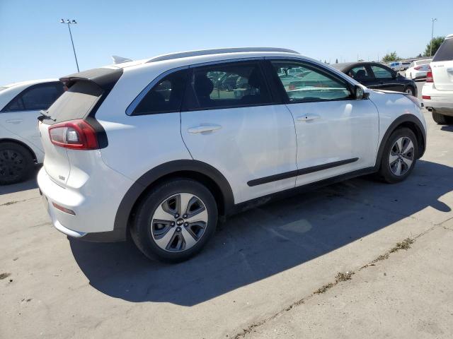 KNDCB3LC8J5170450 KIA NIRO FE