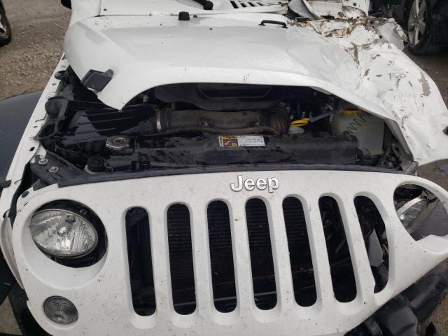 1C4BJWDG8EL320625 Jeep Wrangler Unlimited Sport