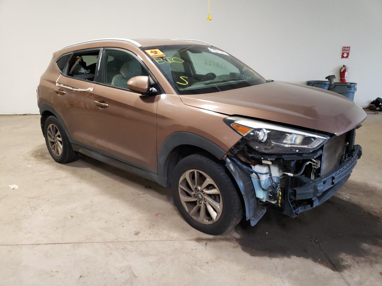 2016 Hyundai Tucson Limited vin: KM8J3CA48GU038508