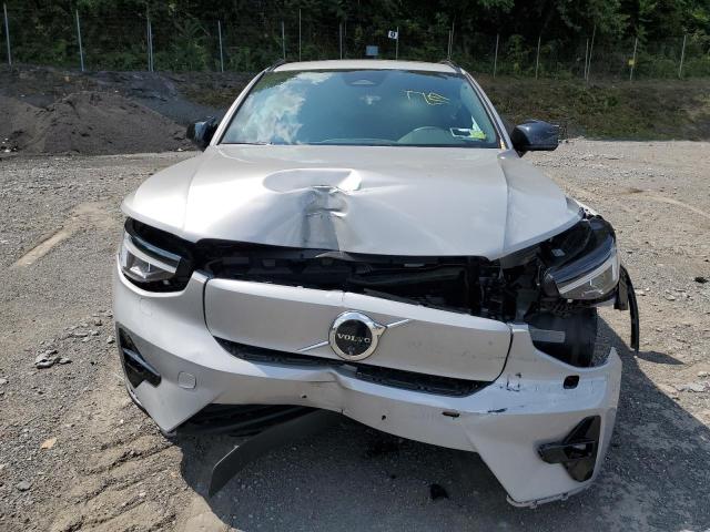 2023 VOLVO XC40 RECHA YV4ED3UW9P2961718