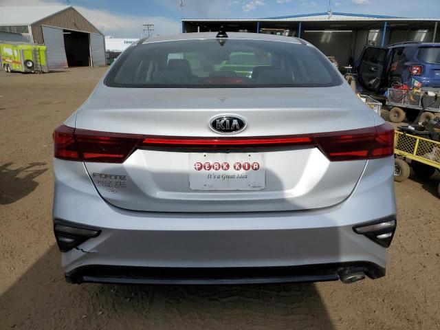 3KPF24ADXKE135610 KIA FORTE FE