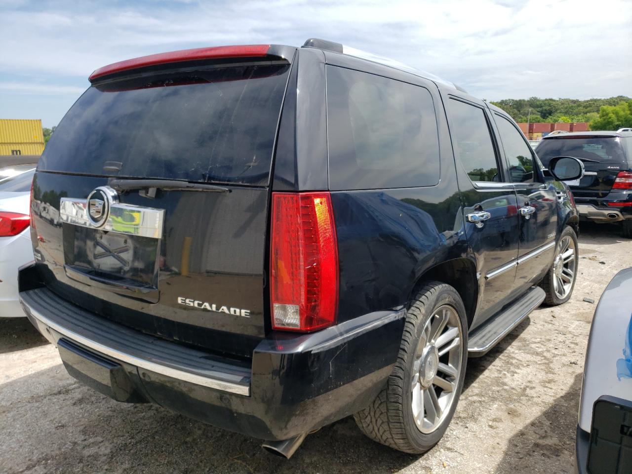 1GYUKBEF3AR136800 2010 Cadillac Escalade Luxury
