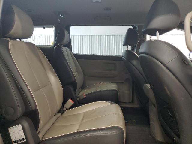 KNDMB5C1XH6334848 KIA SEDONA LX