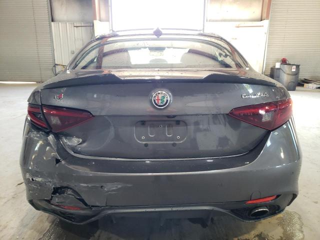 ZARFAEDN4J7592480 | 2018 ALFA ROMEO GIULIA Q4