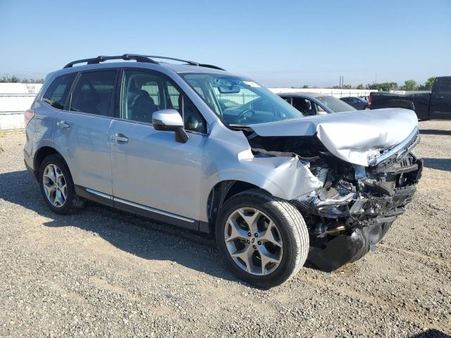 JF2SJAWC6JH413333 Subaru Forester 2.5i Touring