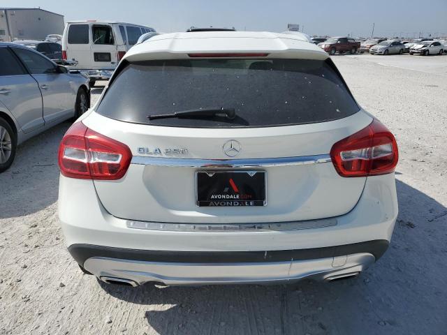 2017 MERCEDES-BENZ GLA 250 - WDCTG4EB6HJ285815