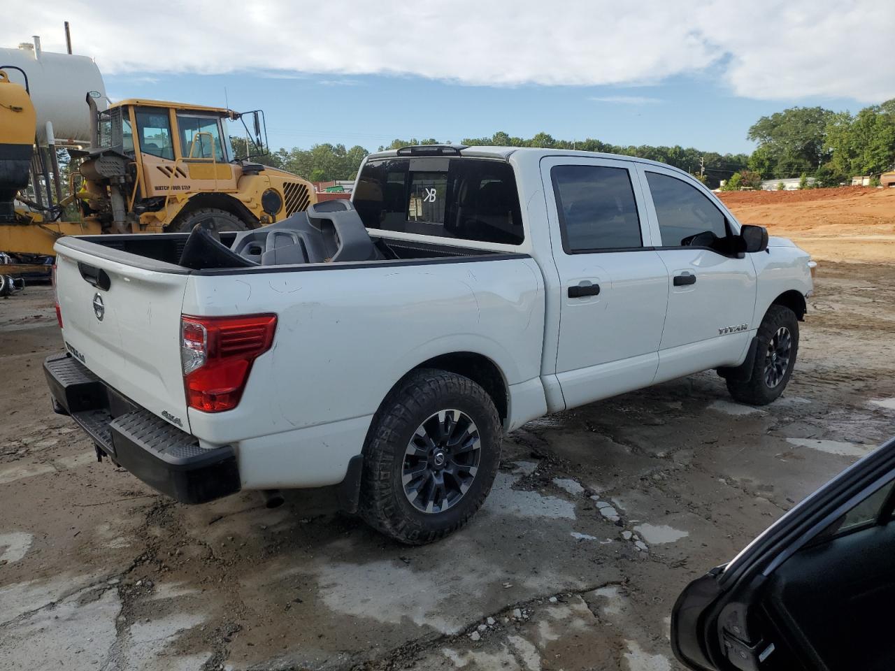 1N6AA1EJ8KN535542 Nissan Titan S 3