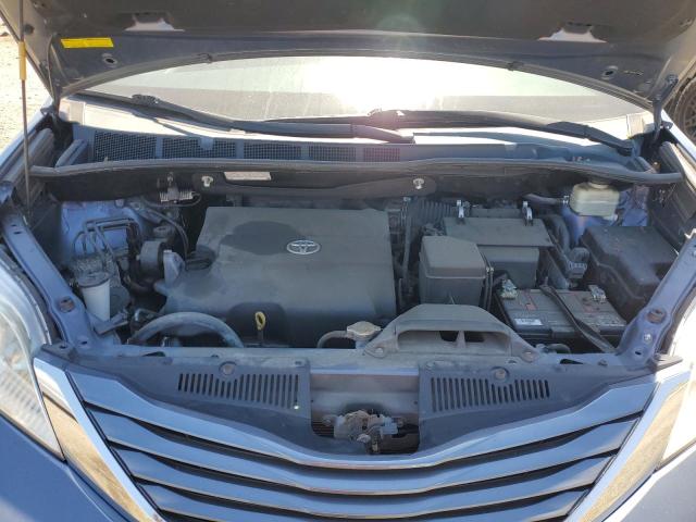 5TDKK3DC0FS628381 Toyota SIENNA LE