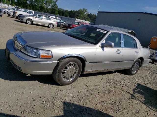 2006 Lincoln Town Car 