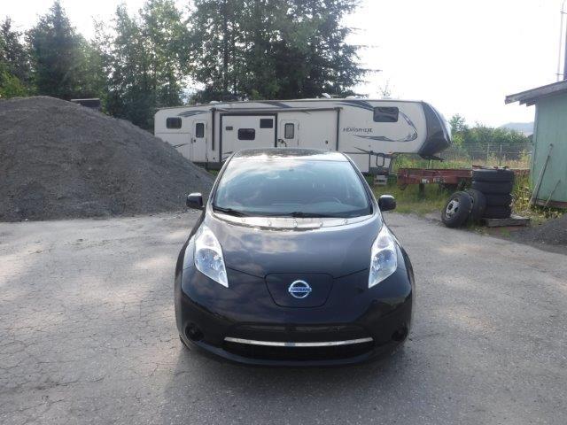 1N4AZ0CP8EC339930 Nissan LEAF S