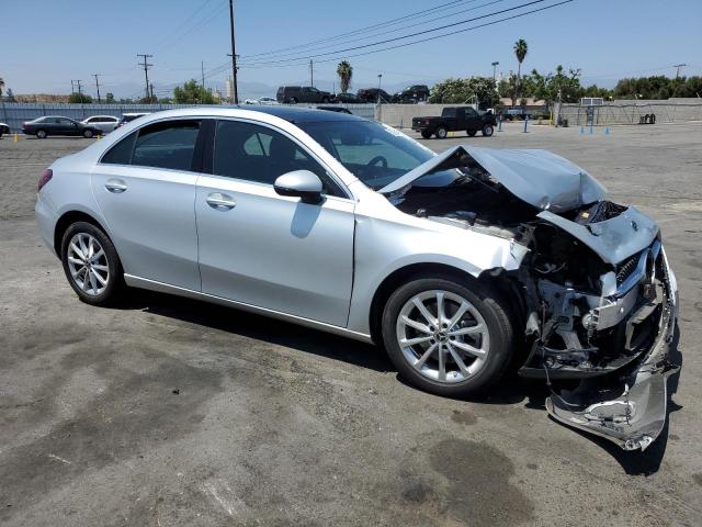 W1K3G4EB5LJ202444 Mercedes-Benz A 220