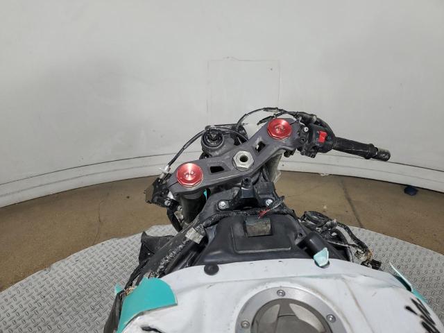 2011 KAWASAKI ZX1000 J - JKAZXCJ1XBA004107