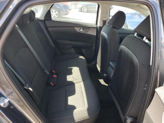 3KPF24AD8ME361230 KIA FORTE FE