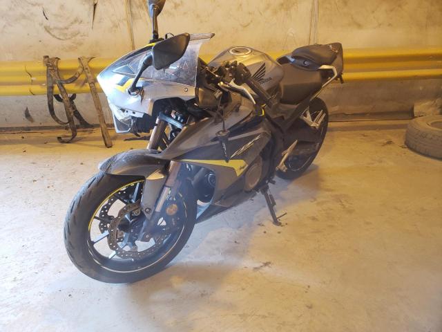 2022 HONDA CBR500 RA MLHPC6252N5300986