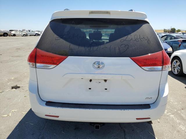 5TDYK3DC1ES458654 Toyota SIENNA XLE