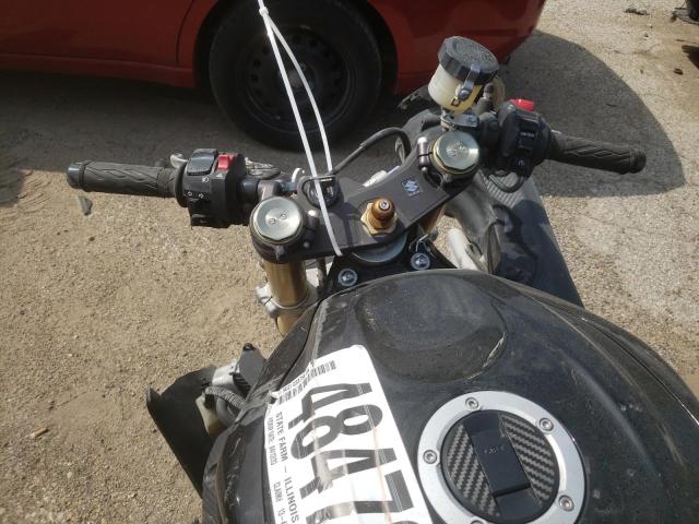 2011 SUZUKI GSX750 - JS1GR7MA7B2104471