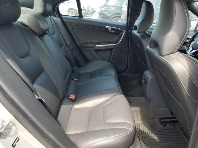 YV149MFM4F2354006 Volvo S60 Platinum