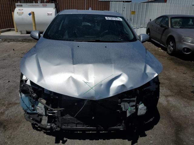 VIN 1G1RD6S57HU110855 2017 Chevrolet Volt, Premier no.5