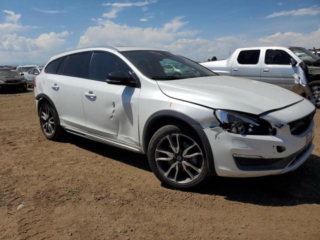 YV4612HM5G1019607 Volvo V60 Cross Country Platinum