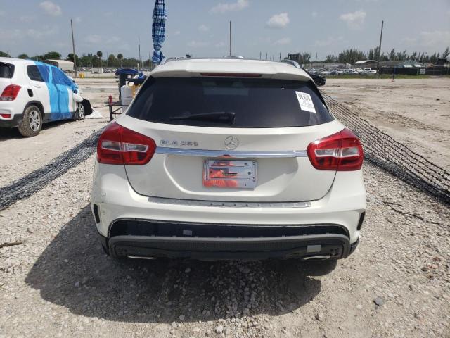 WDCTG4EB3FJ105347 Mercedes-Benz GLA 250
