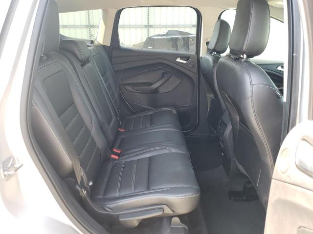 1FMCU9J96JUB99077 Ford Escape Titanium