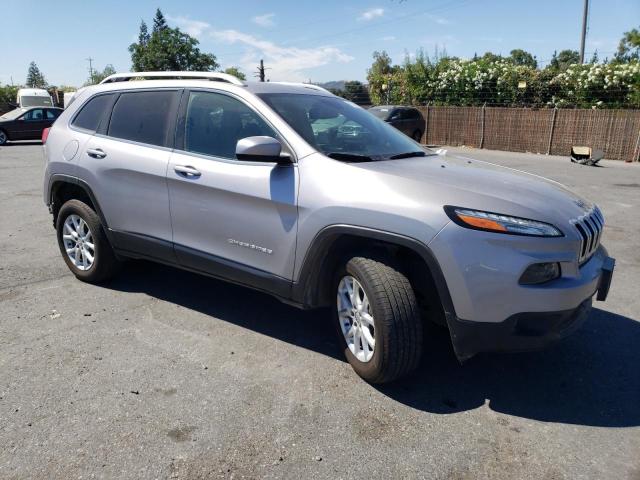 1C4PJMCBXJD562692 Jeep Cherokee Latitude