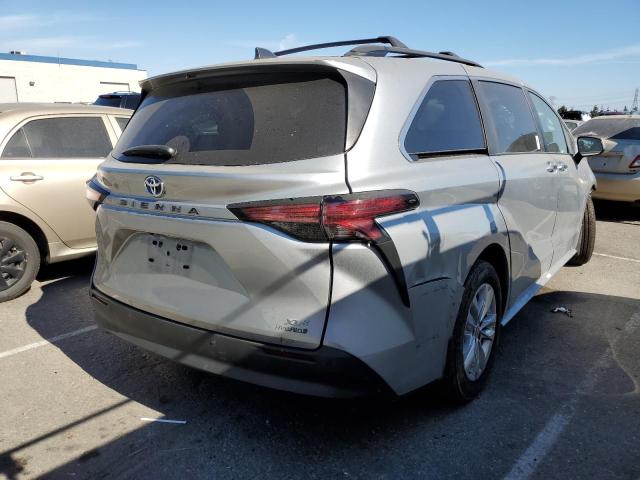 5TDJRKEC4NS087334 Toyota SIENNA XLE