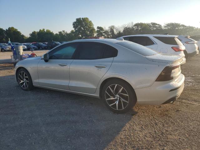 7JRA22TK1LG042679 Volvo S60 T6 Momentum