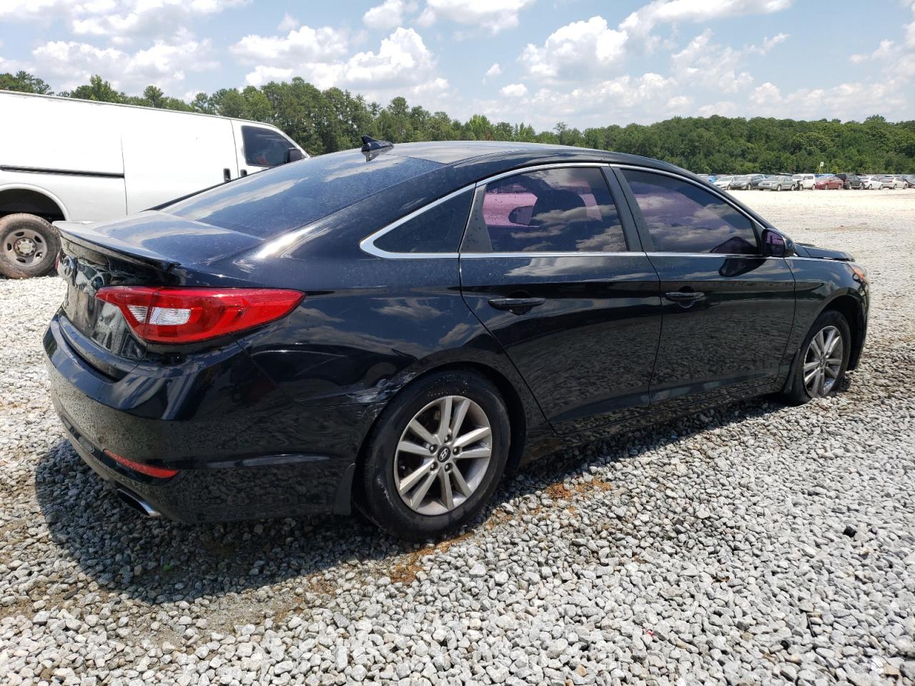 5NPE24AF8FH163985 2015 Hyundai Sonata Se