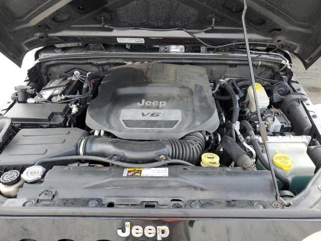 1C4BJWDG4EL156371 Jeep Wrangler Unlimited Sport
