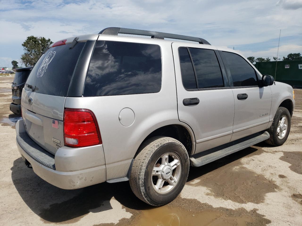 1FMZU63W65UB30889 2005 Ford Explorer Xlt